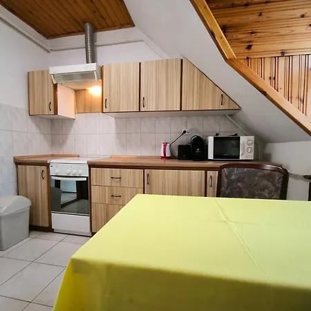 Oleander Vendeghaz 3*