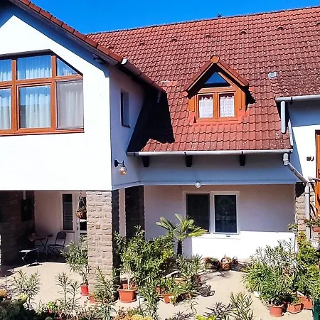 Πανσιόν Oleander Vendeghaz